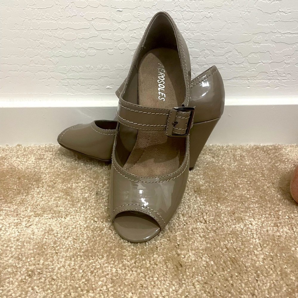 Aerosoles Peep Toe Pump
